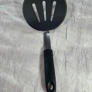 Di Oro Living Chef Series Flexible Silicone Spatula Black Slotted Turner 600F